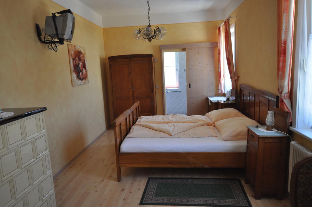 Gasthof Zum Kramer Gurk Oda fotoğraf